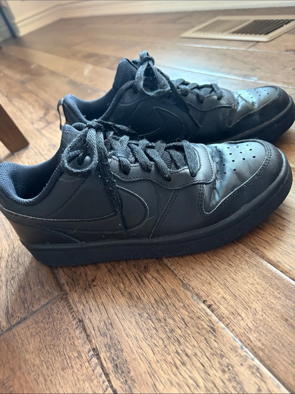 Nike Kids All-Black Low Top Sneakers